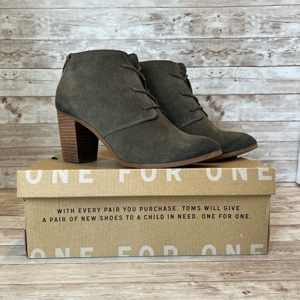 TOMS ankle bootie, size 8.5, olive green